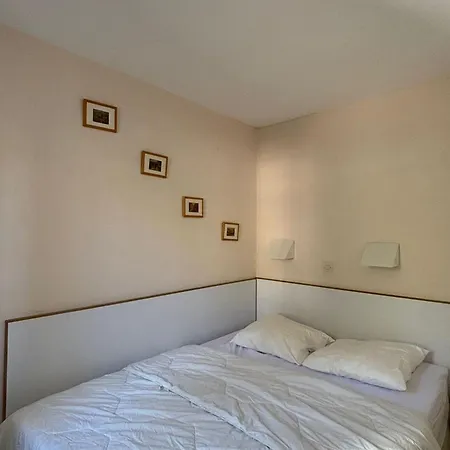 Apartment 2 Pieces Pour 4 Avec Piscine, Parking Et Climatisation - Fr-1-504-682 *