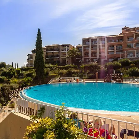 2 Pieces Pour 4 Avec Piscine, Parking Et Climatisation - Fr-1-504-682
